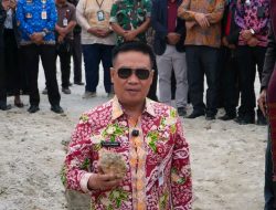 Bupati Humbahas Melaksanakan Peletakan Batu Pertama Pembangunan USB SMA N 2 Pollung
