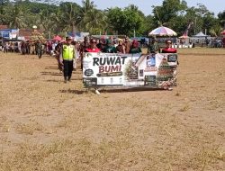 Arak Arakan Hasil Bumi Meriahkan Acara Ruwat Bumi Desa Pagedongan Banjarnegara