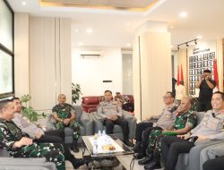 TNI–Polri Kompak Jaga Jakarta Barat, Kapolres dan Dandim Perkuat Sinergi Lewat Silaturahmi