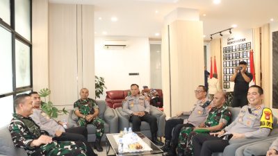 TNI–Polri Kompak Jaga Jakarta Barat, Kapolres dan Dandim Perkuat Sinergi Lewat Silaturahmi