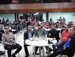 Kapolres Metro Jakbar Bersama 3 Pilar Nobar Final Piala Dunia 2026 Bersama Ratusan Warga di Grogol