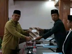 Pemkab Taput Sampaikan Nota Jawaban Bupati atas Pendapat Bapemperda dan Pemandangan Umum Fraksi-fraksi DPRD