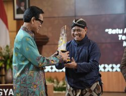 Berhasil Mengelola Pembangunan yang Inovatif, Pemkab Sleman Menerima Anugerah Reka Cipta Bakti Nugraha