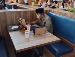 Matrobin, S.E. Tunjukkan Komitmen terhadap Pendidikan di Tengah Rutinitas