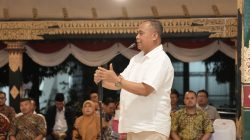 Berikan Pengarahan Kepada Pamong Kalurahan, Bupati Harda Kiswaya Tekankan Profesionalisme dan Berorientasi Pelayanan Masyarakat