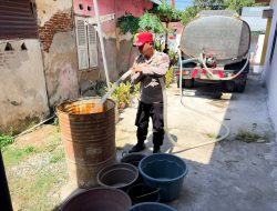 Peduli Di Tengah Kekeringan, SPN Polda Gorontalo Salurkan Bantuan Air Bersih untuk Warga dan Rumah Ibadah di Telaga Biru