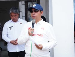 Pupuk Nasionalisme, Pemkab Tapanuli Utara Bagikan 1.814 Bendera Merah Putih di Siborong-borong