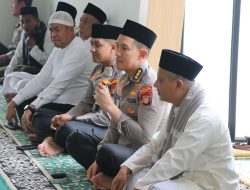 Jumat Curhat di Masjid Al-Fattah, Polisi Ajak Orang Tua Awasi Anak