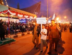 Lautan Cahaya dan Pesta Kembang Api Warnai Semarak Malam Taptu HUT ke-81 RI di Tarutung