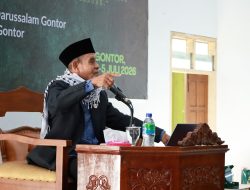 1920 Momen 100 Tahun Gontor Teruntuk Alumni Gontor 2003 Nilai-Nilai Kehidupan di Pondok Modern Darussalam Gontor