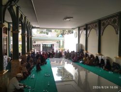DKM Masjid Jamminurrohman Gelar Santunan 215 Duafa, Pererat Silaturahmi Warga Kelapa Dua