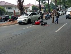 Pemotor Tewas Terlindas Engkel di Depan Taman Kota 1 BSD