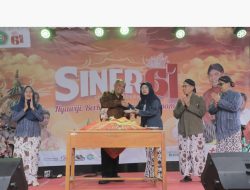 Sebagai Alumni SMK Negeri 1 Godean, Bupati Sleman Ingatkan Para Siswa Untuk Menanamkan Sikap Disiplin dan Tanggung Jawab