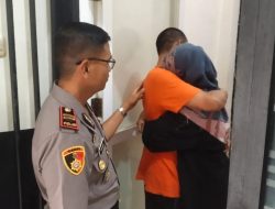 Di Balik Jeruji, Pertemuan Singkat dengan Keluarga Jadi Penguat bagi Tahanan Polres Gresik