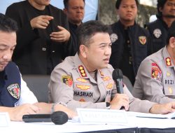 Ganjal ATM Pakai Tusuk Gigi, Sindikat Tukar Kartu dan Intip PIN Korban Dibekuk Polres Jakbar