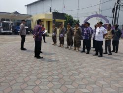 Kasi Trantibum Acep Pudin Pimpin Penertiban 14 PKL di Lahan Fasilitas Umum Kutabaru