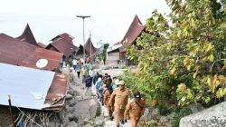 Bupati Samosir Wujudkan Penantian Puluhan Tahun Warga, Pembangunan Jaringan Listrik Desa Hasinggaan Ditargetkan Rampung Sebelum Natal