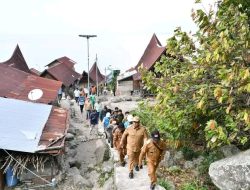 Bupati Samosir Wujudkan Penantian Puluhan Tahun Warga, Pembangunan Jaringan Listrik Desa Hasinggaan Ditargetkan Rampung Sebelum Natal