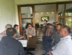 Bupati Taput Menggelar Pertemuan Kerja Sama Dengan Ketua Satgas Pasca Bencana Sumatera Bidang PU/Kasatgas Percepatan Rehabilitasi dan Rekonstruksi Kementerian Pekerjaan Umum