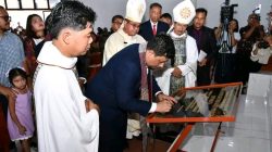 Bupati Vandiko Bersama Uskup Agung Medan Teken Prasasti Gereja Katolik Santo Paulus Saitnihuta