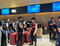 Polisi Patroli di Terminal 2 Bandara Soetta, Pastikan Keberangkatan Jemaah Haji dan Umrah Aman