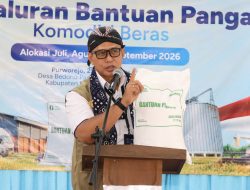 Pastikan Penyaluran Bantuan Pangan Beras Kepada Masyarakat, Direktur Utama Perum BULOG Turun Kelapangan