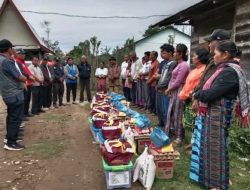Pemerintah Kabupaten Taput Melalui Tim Reaksi bergerak Cepat Meninjau Lokasi Bencana Angin Puting Beliung di Desa Siabal Abal V Kecamatan Sipahutar.