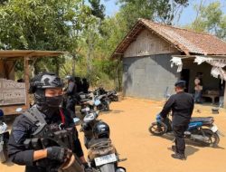 Rumah di Proppo Pamekasan Digerebek, Pemilik Kabur, Polisi Temukan Sabu dan 9 Motor