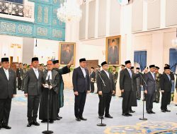 Presiden Prabowo Lantik Kepala BNPB serta Kepala dan Wakil Kepala BPGMN