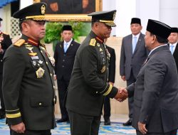 Presiden Prabowo Lantik Jenderal Tandyo Budi Revita sebagai KSAD di Istana Negara