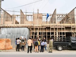 Perketat Pengawasan, Pemkab Samosir Hentikan Pembangunan Bangunan Tanpa PBG.