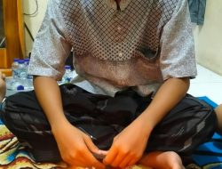 Keceriaan terpancar di wajah Ridwan ketika Merayakan Ulang Tahun Bersama Teman-Teman