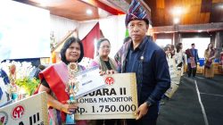 Bupati Taput Ajak Masyarakat Bangga Lestarikan Ulos sebagai Identitas dan Jati Diri Budaya Batak